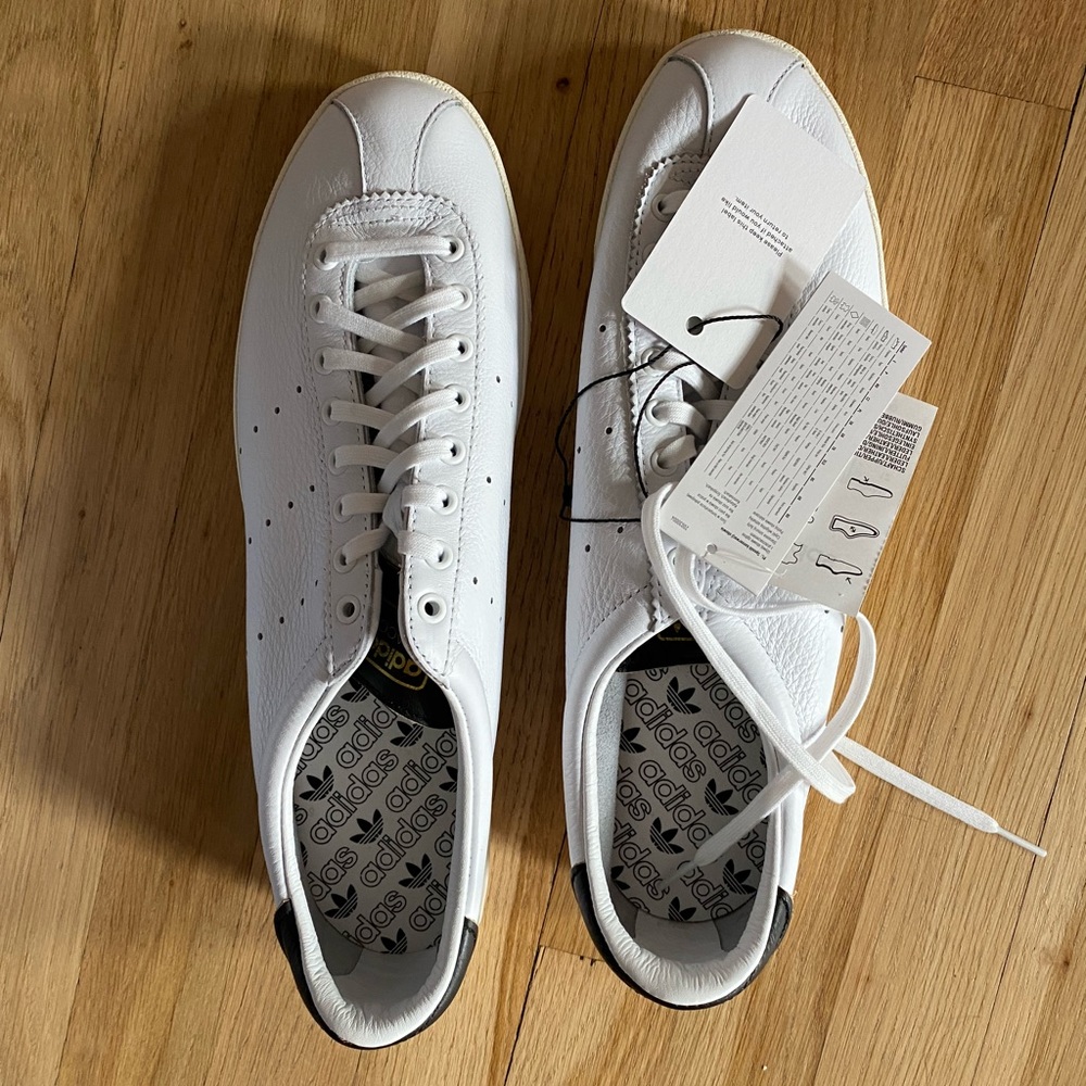Adidas Lacombe sneakers